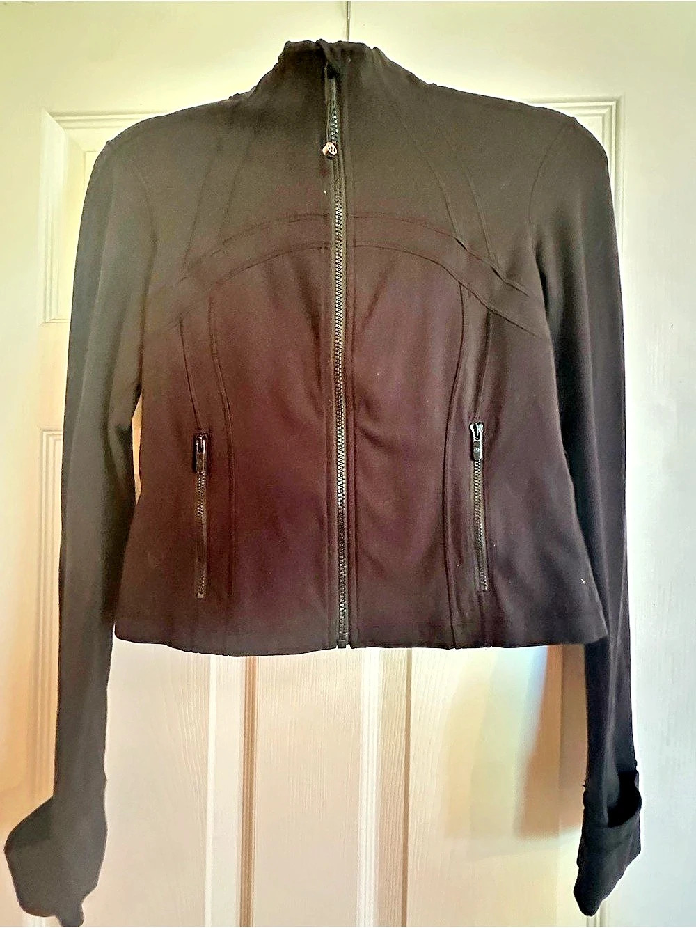 Lululemon Define Cropped Jacket *Nulu Black Size 8 Zip Jacket